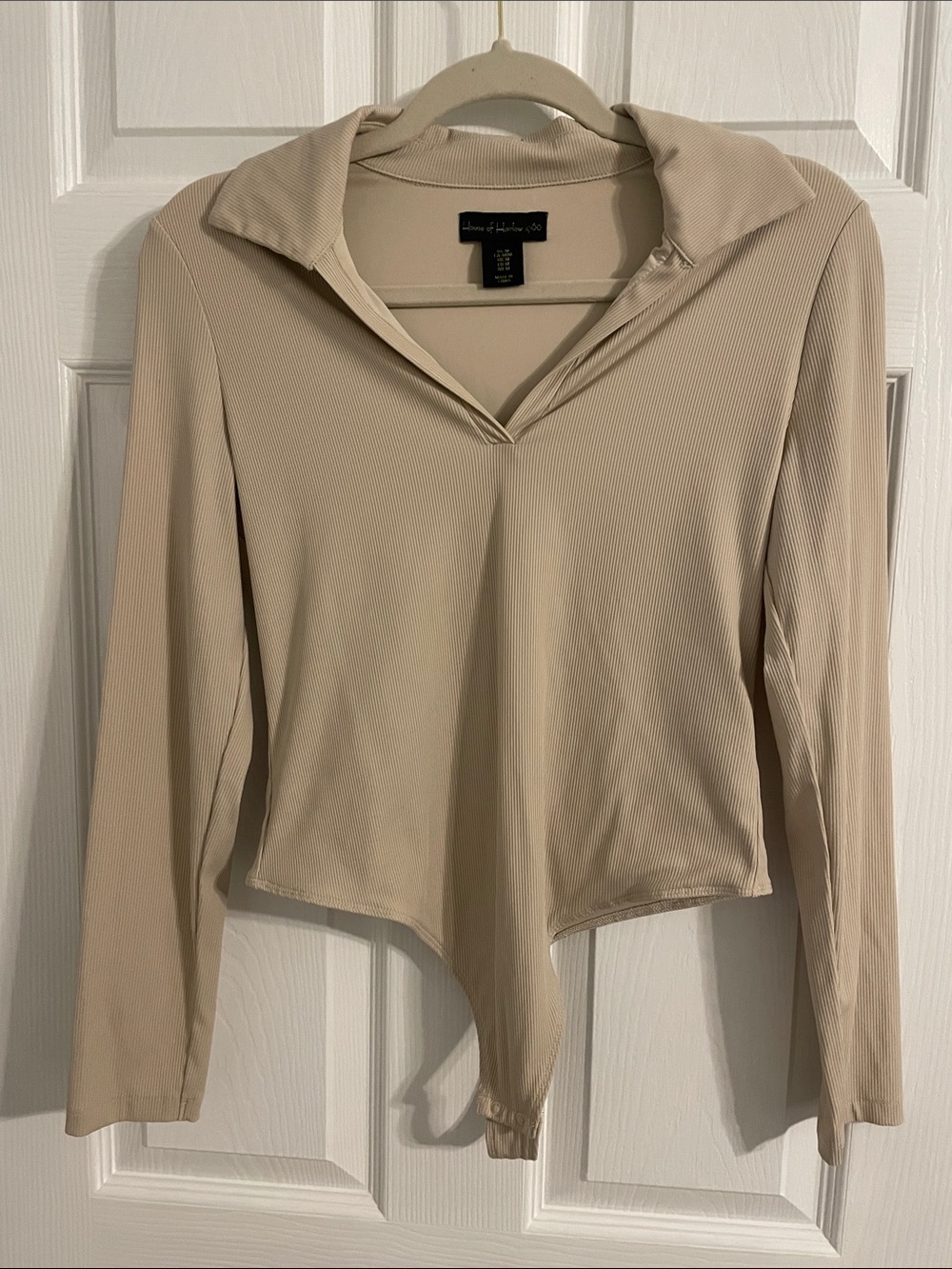 House of Harlow 1960 Beige Ribbed Long-Sleeve Collared Bodysuit